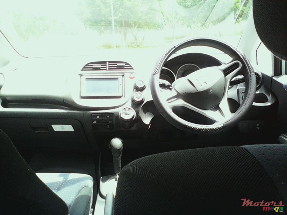 2008' Honda Fit photo #5