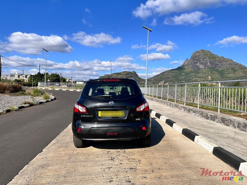 2012' Nissan Qashqai+2 photo #6