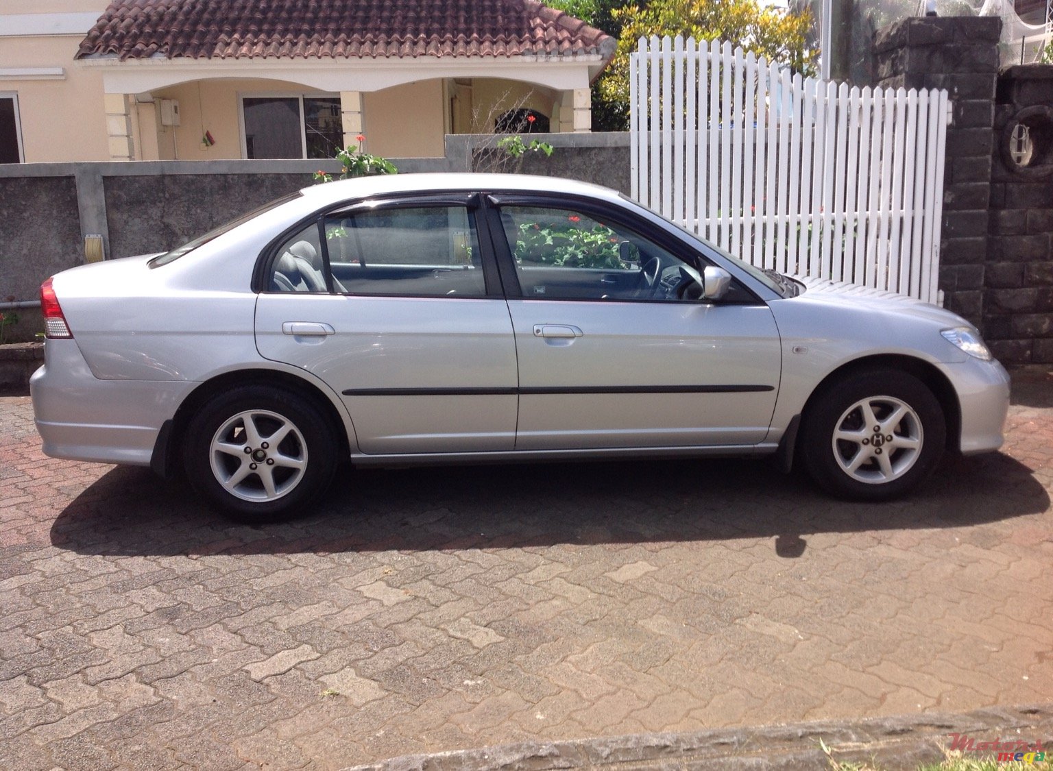 2004' Honda Civic photo #1