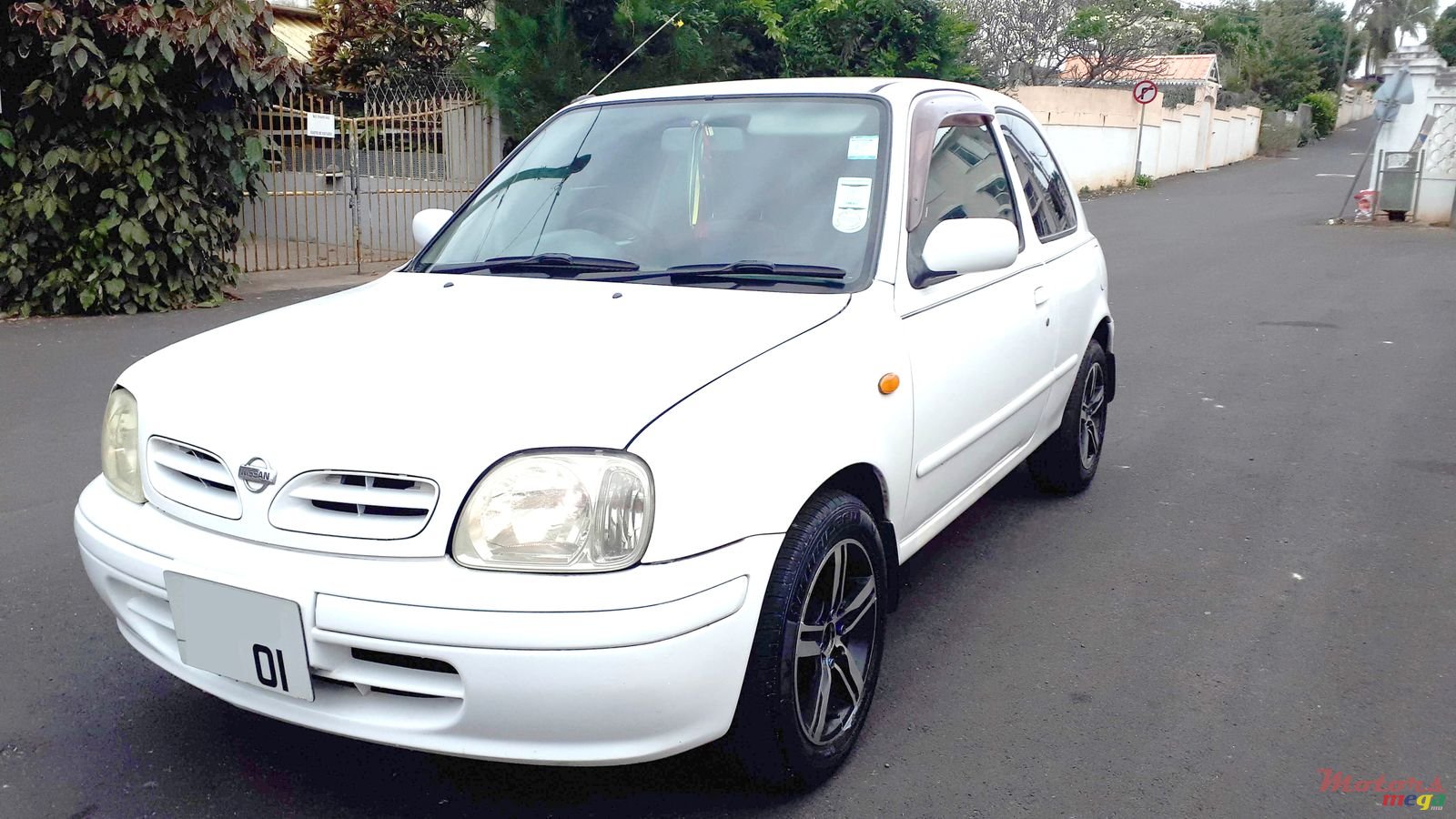 2001' Nissan March photo #2