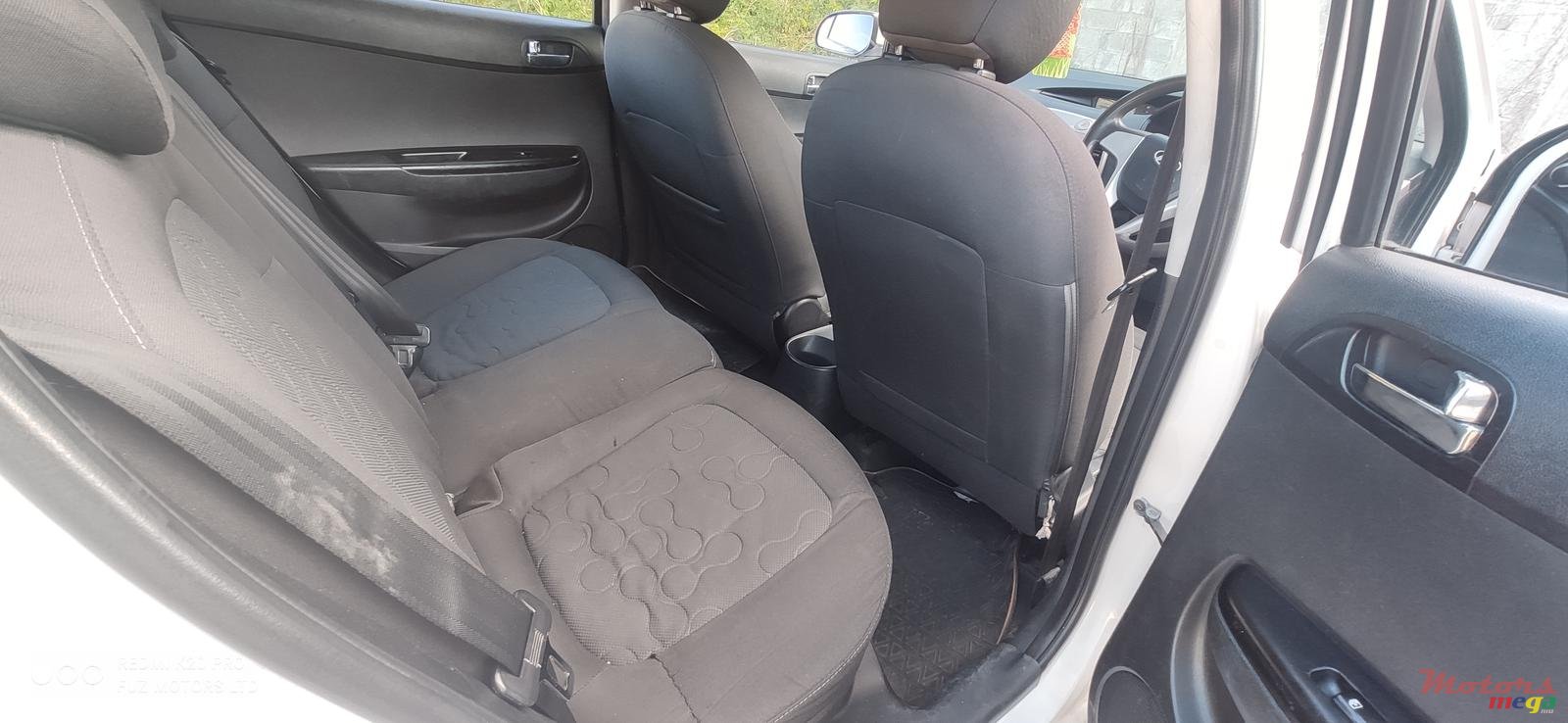 2012' Hyundai i20 photo #7