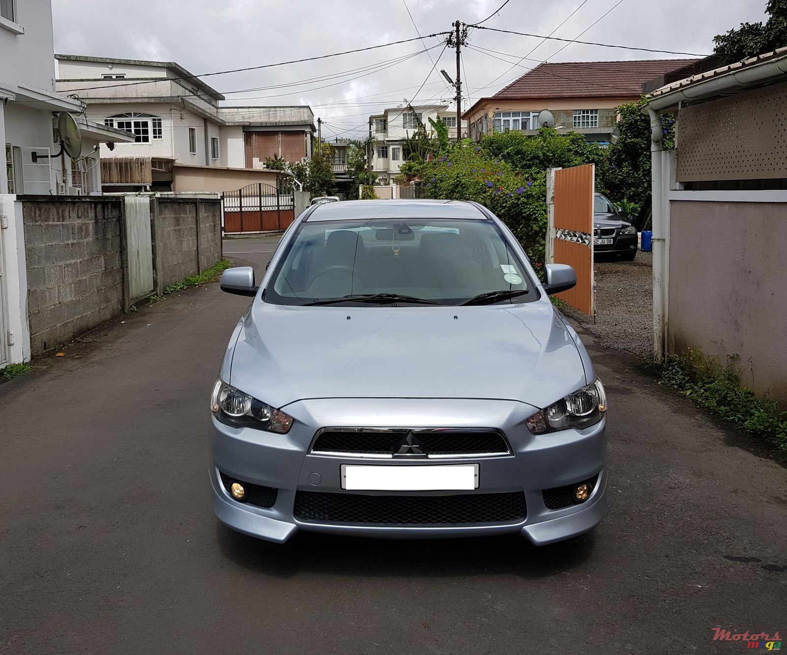 2012' Mitsubishi Lancer Ex photo #1