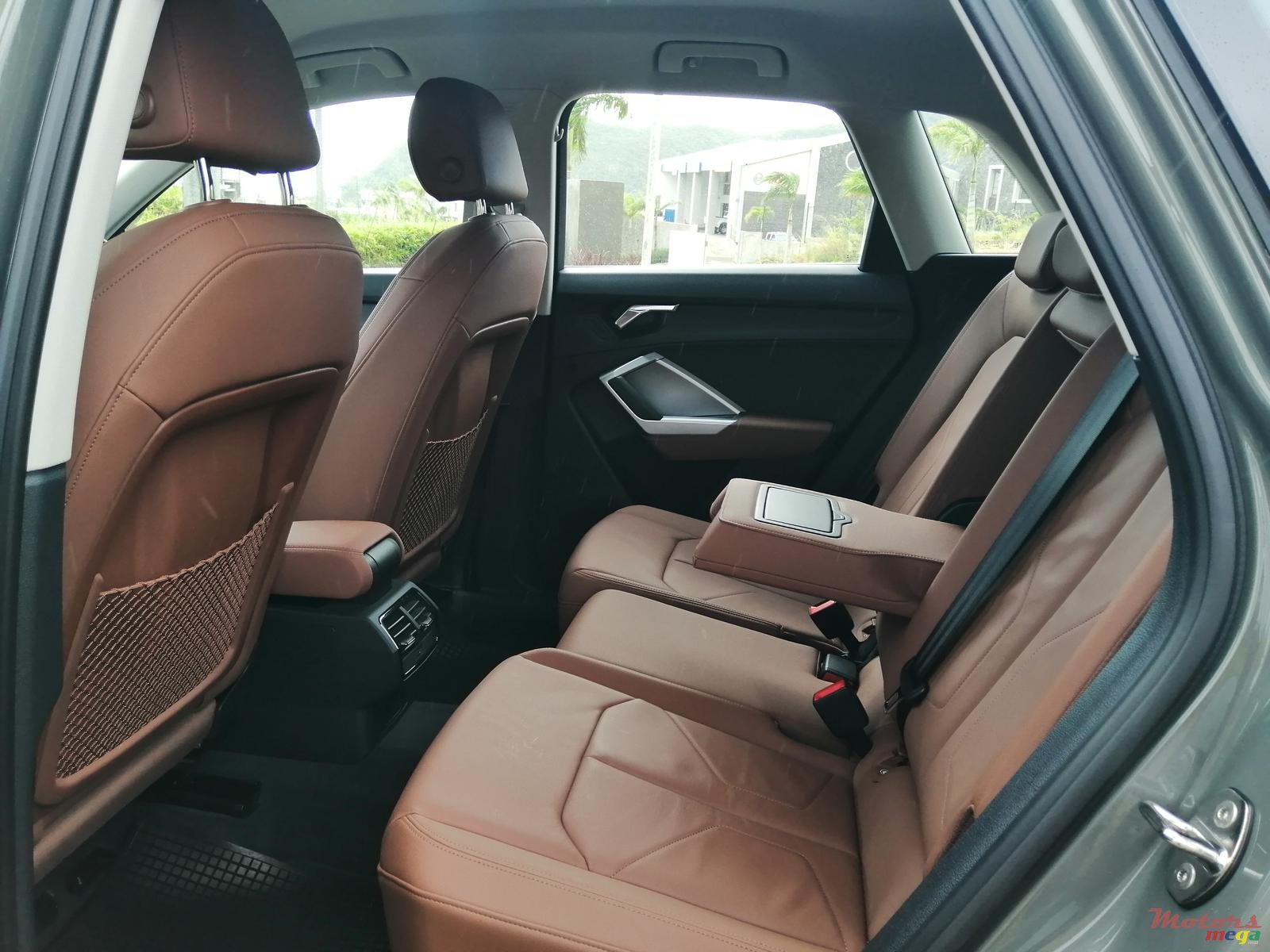 2020' Audi Q3 photo #4