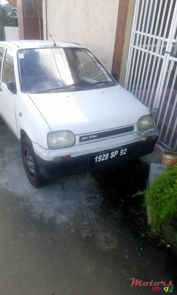 1992' Daihatsu Mira photo #3