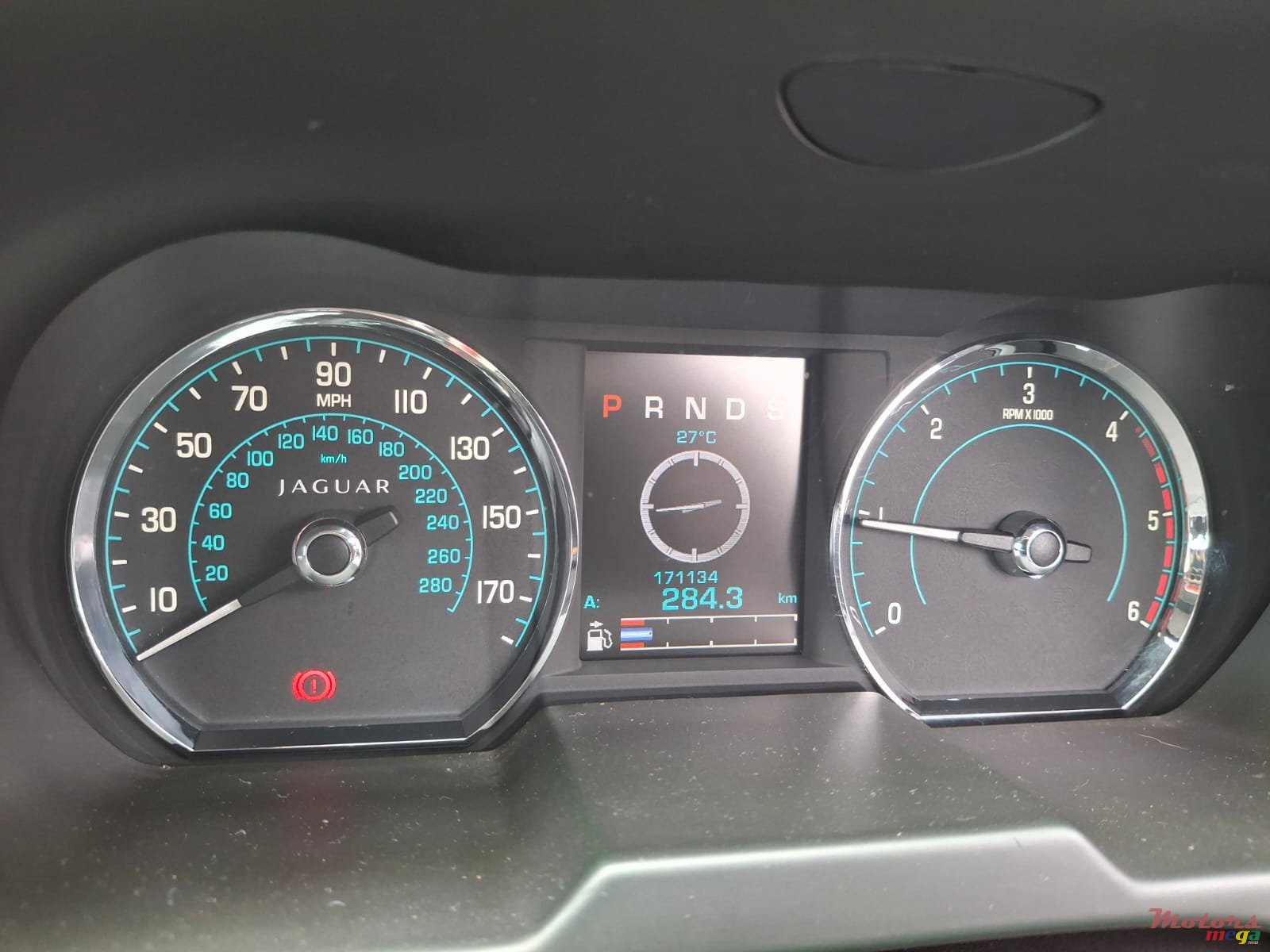 2012' Jaguar XF 2.2 photo #7