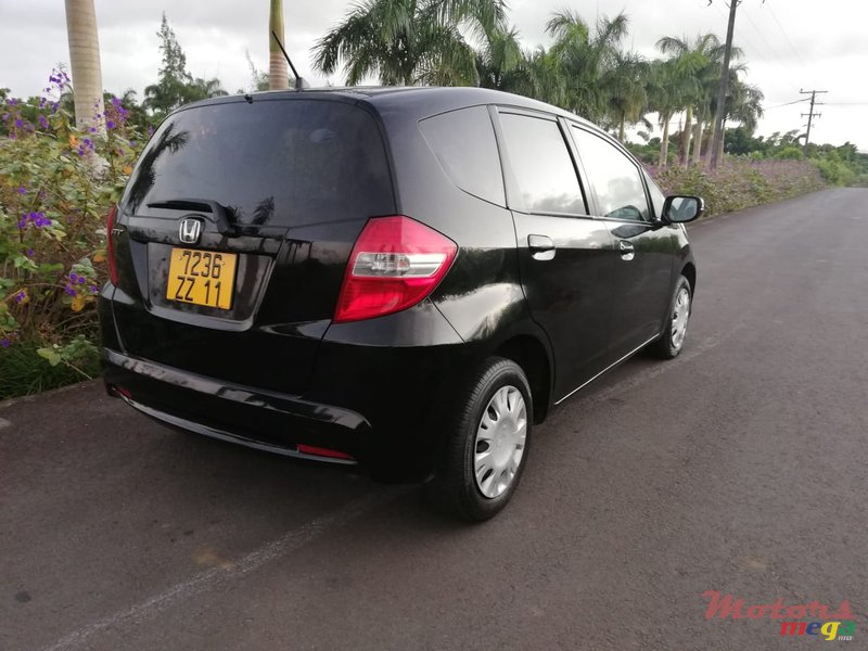 2011' Honda Fit 1300cc photo #2