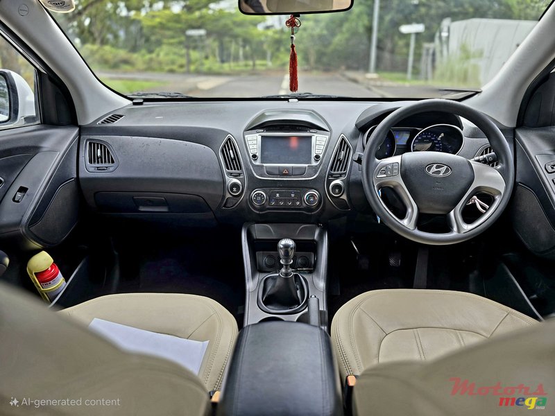 2015' Hyundai ix35 Turbo Diesel Manual photo #4