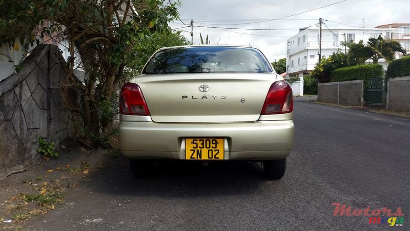 2002' Toyota Platz photo #4