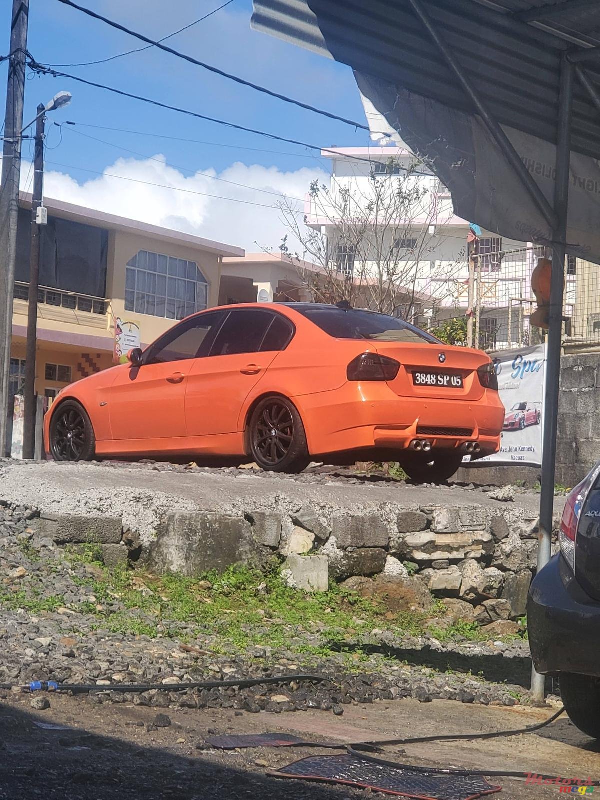 2005' BMW 320 photo #3