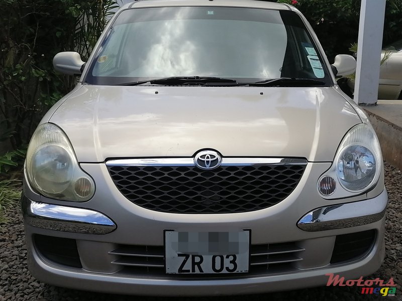 2003' Toyota photo #1