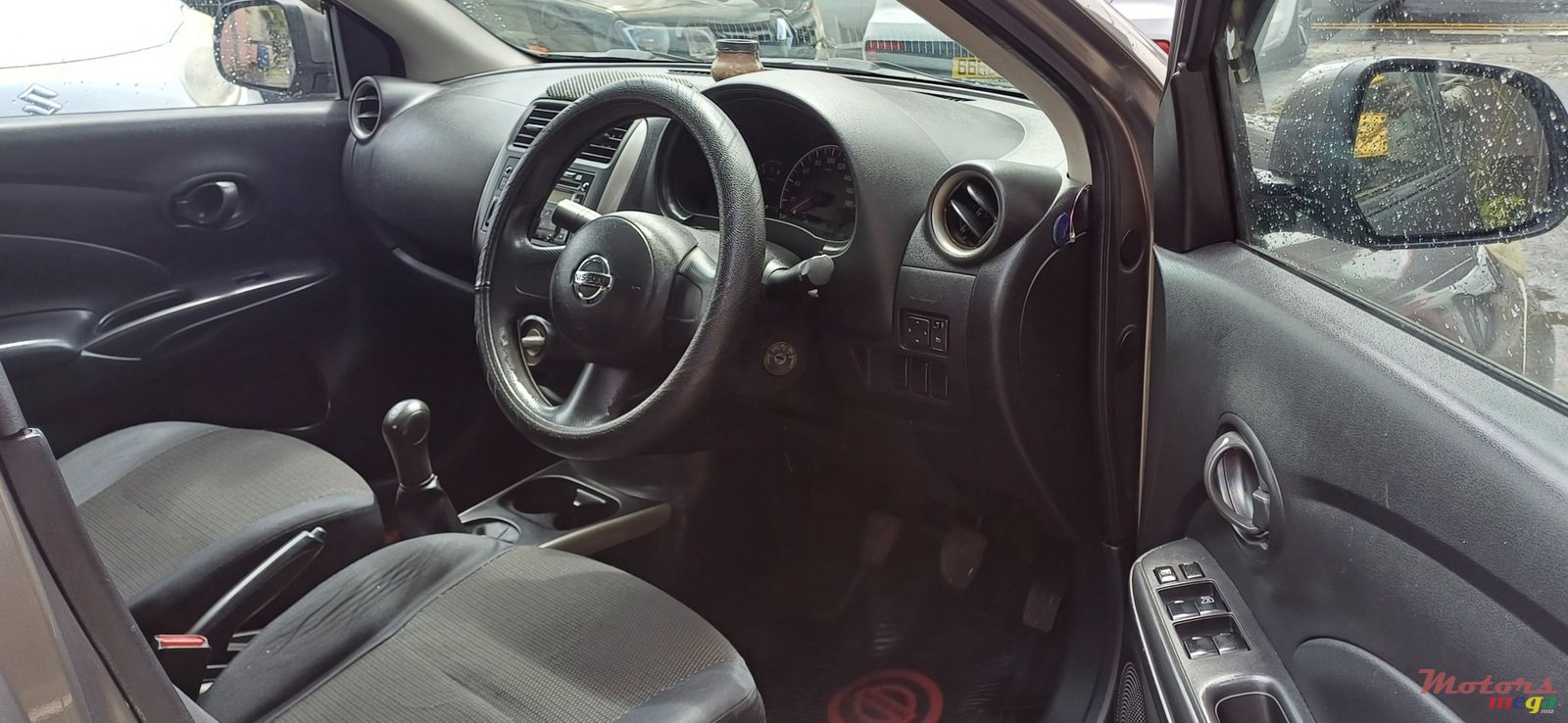 2013' Nissan Almera photo #5