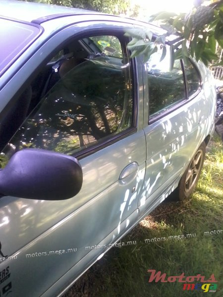 1997' Renault Megane hatchback photo #7