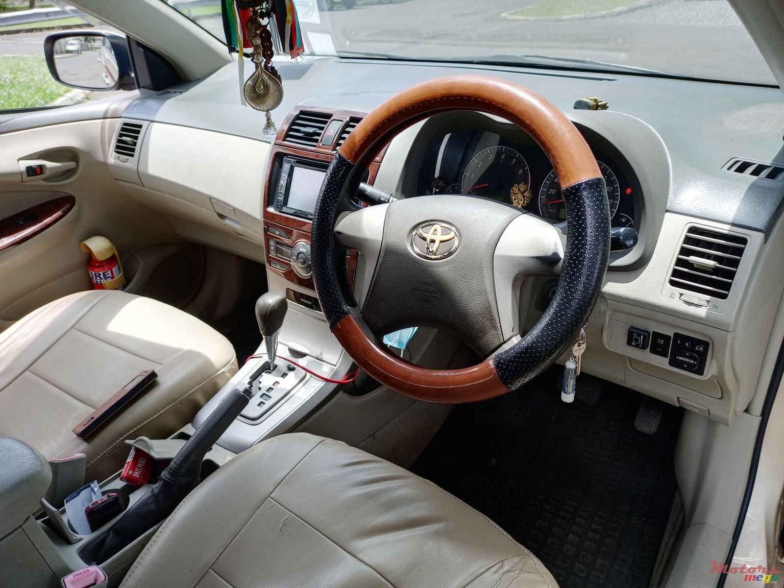 2010' Toyota Axio photo #2