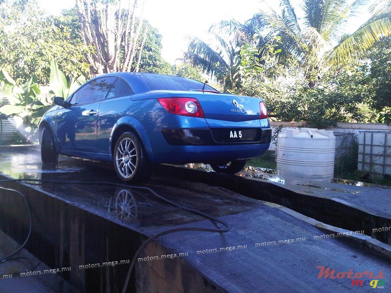 2006' Renault Megane Cabriolet photo #3