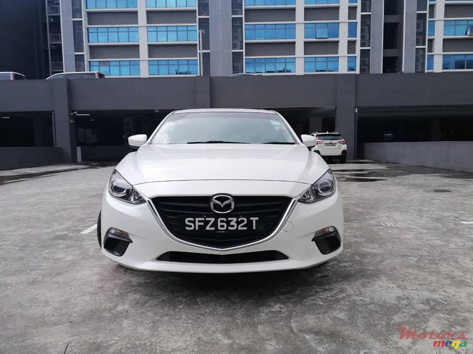 2015' Mazda 3 photo #1