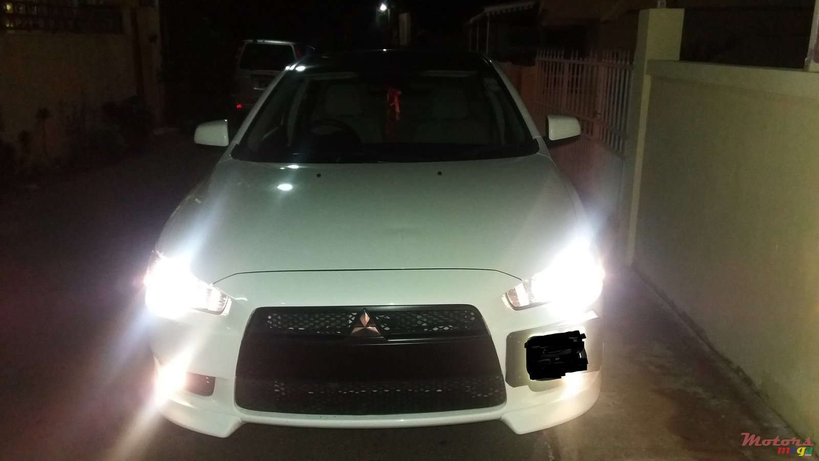 2010' Mitsubishi Lancer X photo #1