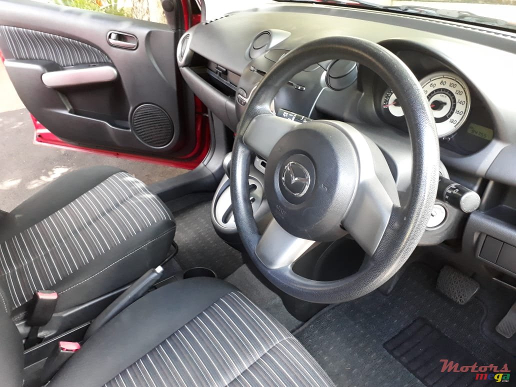 2009' Mazda Demio photo #6