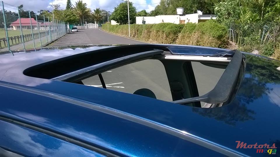 1999' Toyota Vitz Limited Edition photo #3