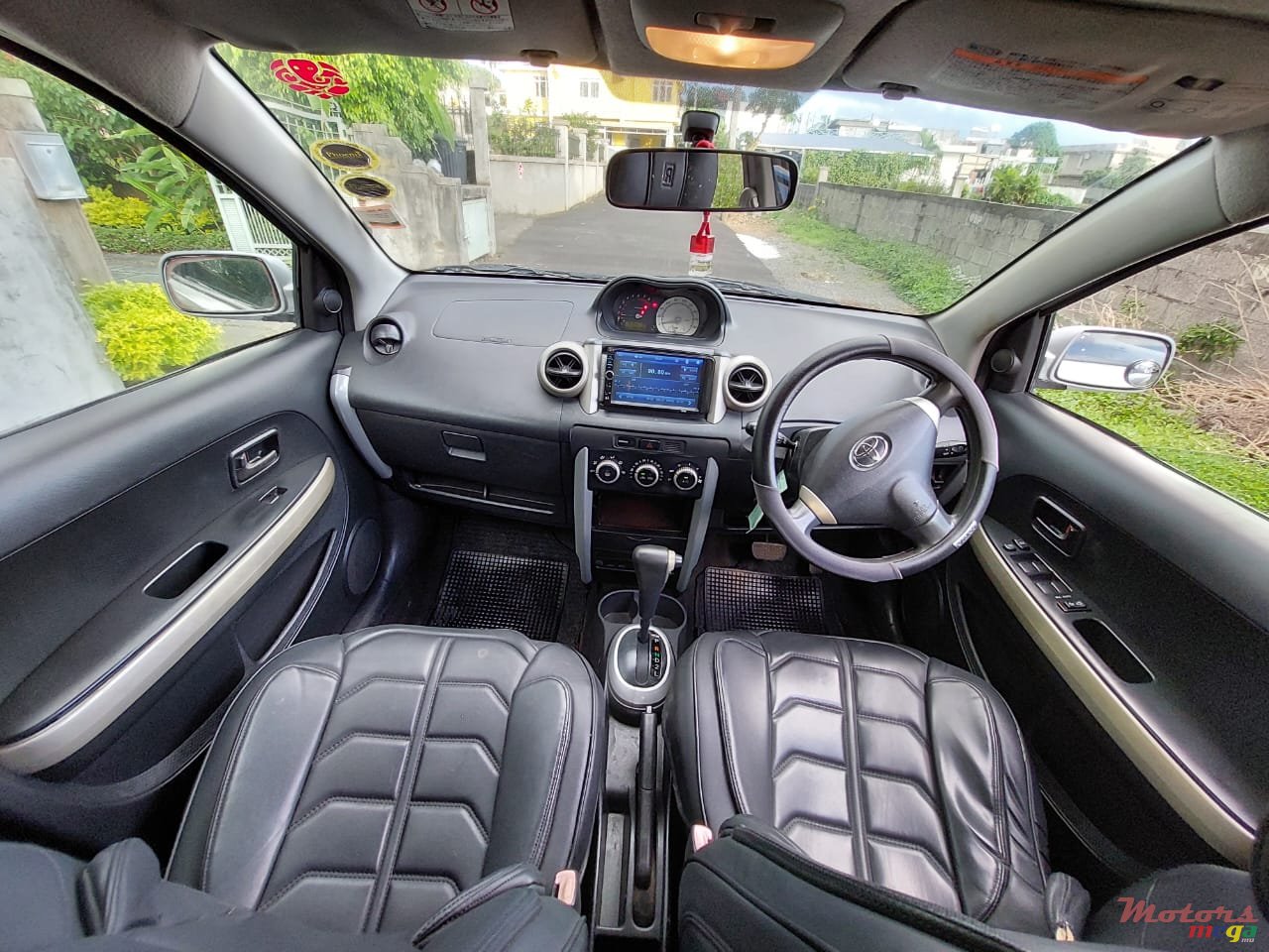 2004' Toyota IST automatic photo #5