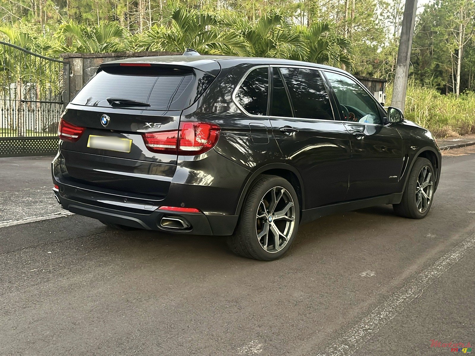 2017' BMW X5 40e photo #4