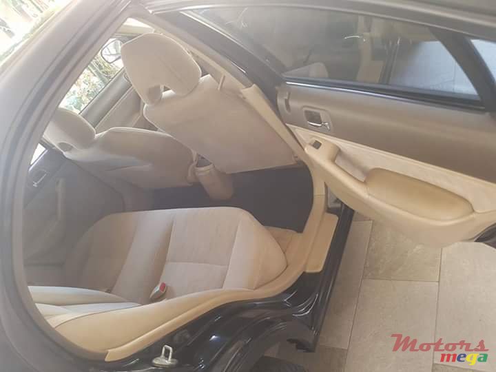 2004' Honda Civic ES8 photo #3