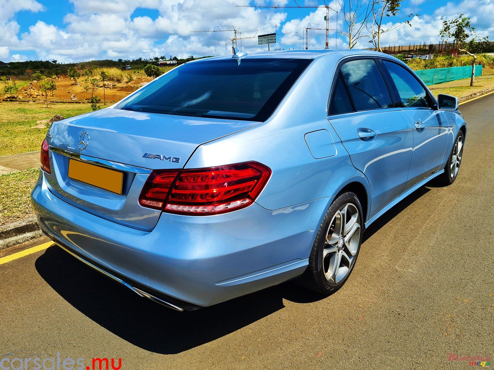 2015' Mercedes-Benz E-Class E200 AMG photo #4
