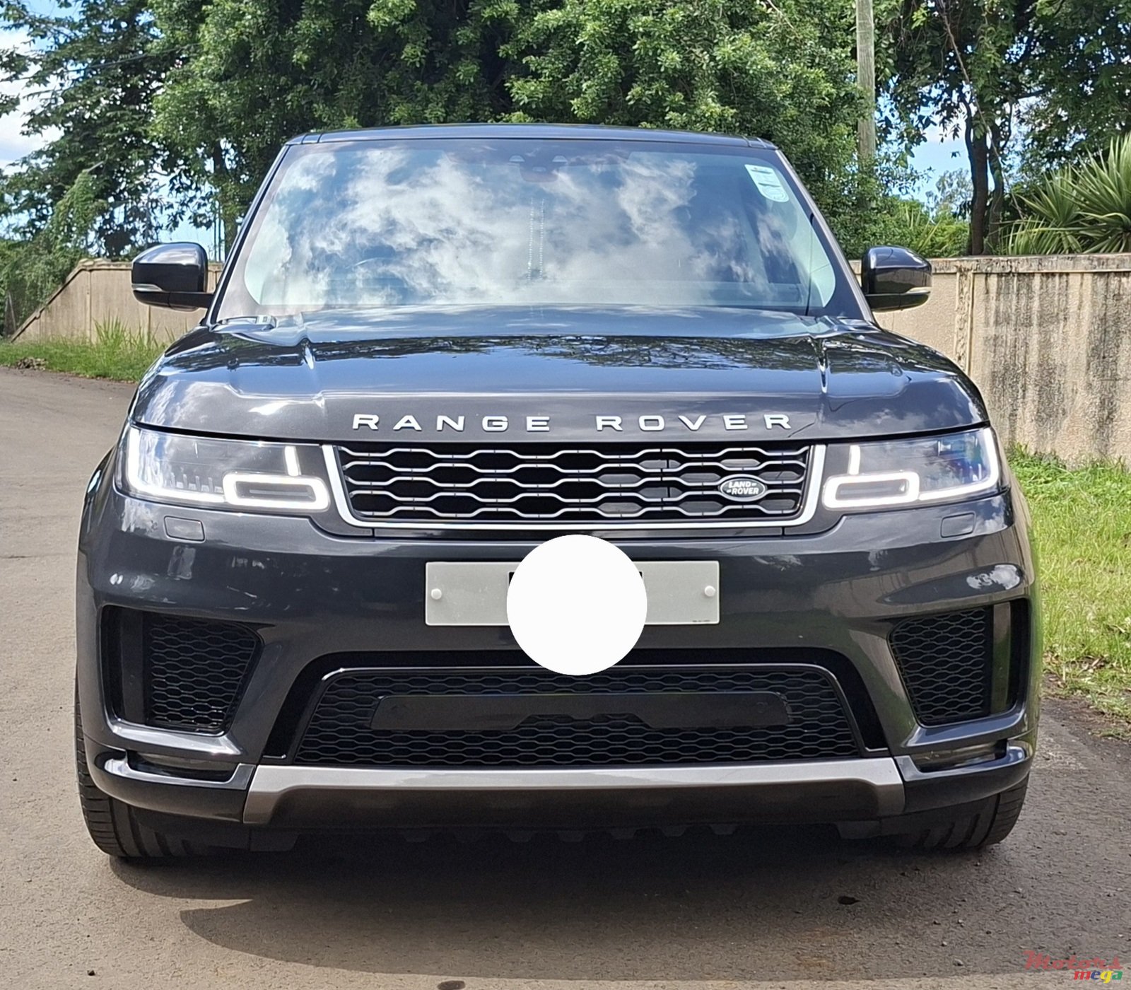 2019' Land Rover Range Rover Sport P400e photo #1