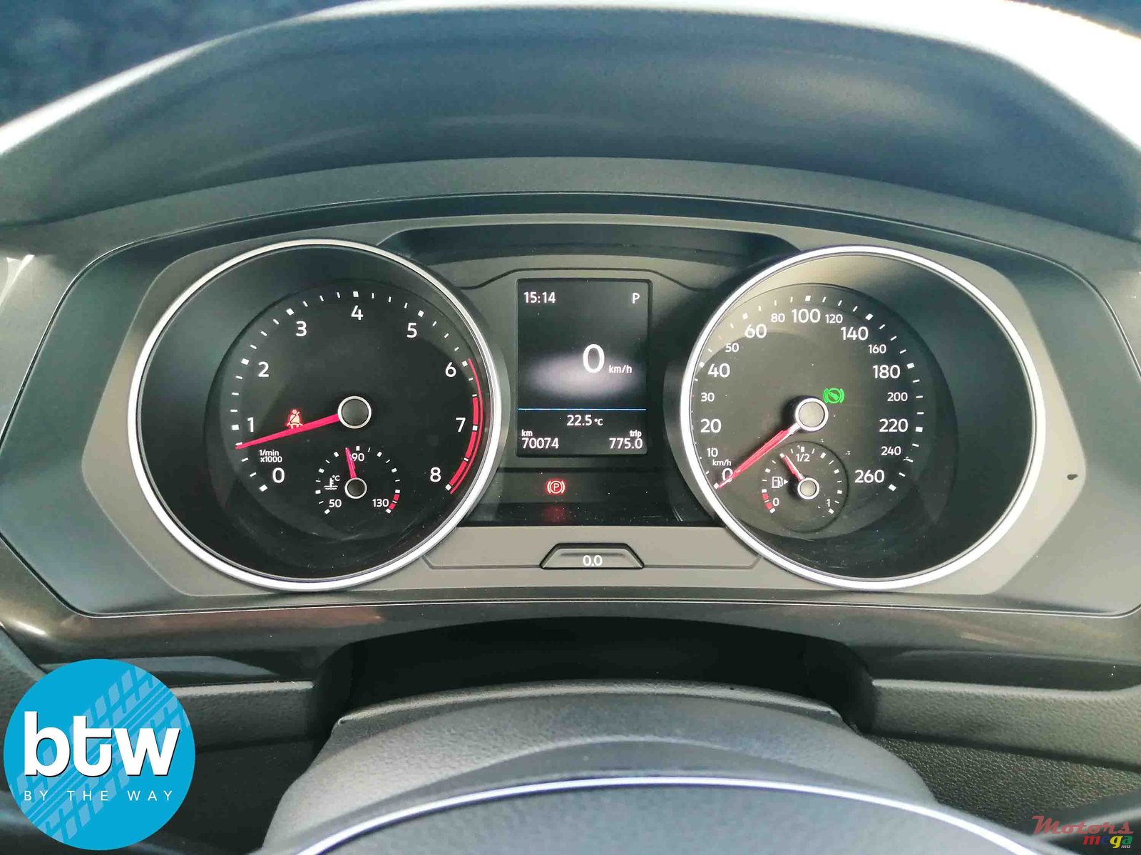 2014' Volkswagen Tiguan photo #6