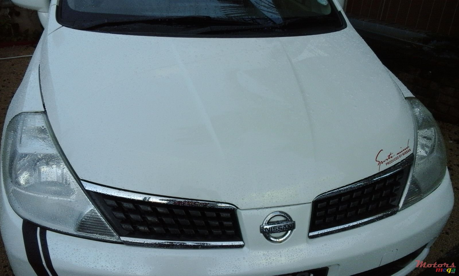 2006' Nissan Tiida photo #2