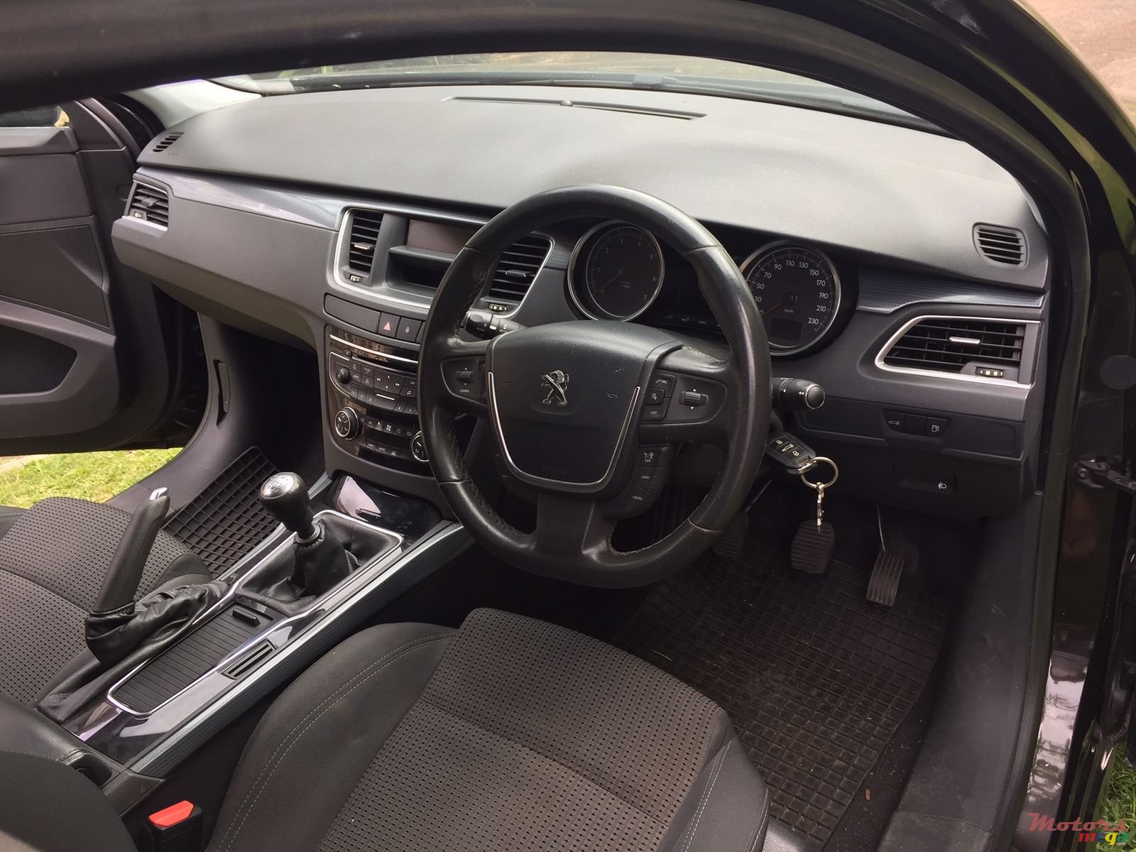 2012' Peugeot 508 photo #3