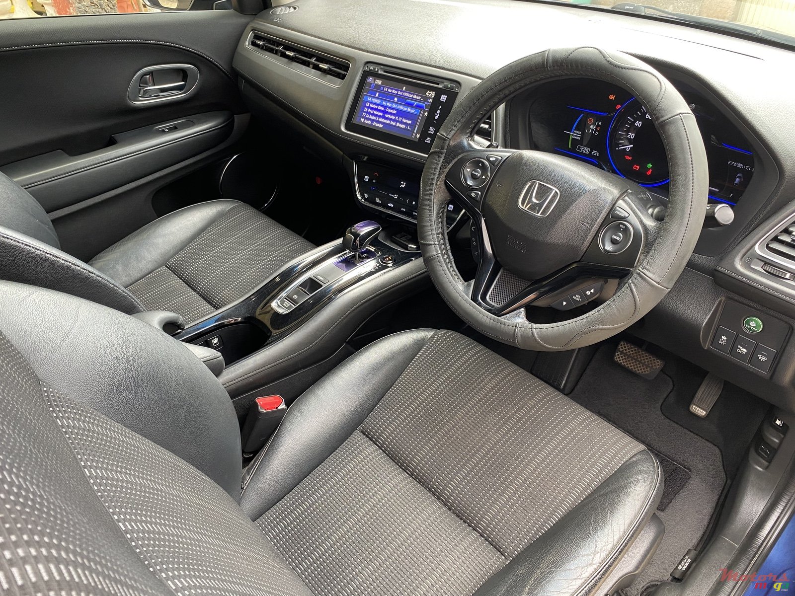 2014' Honda Vezel photo #7