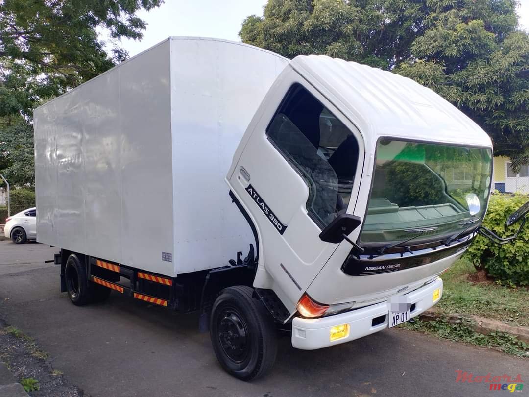 2001' Nissan 350Z photo #4