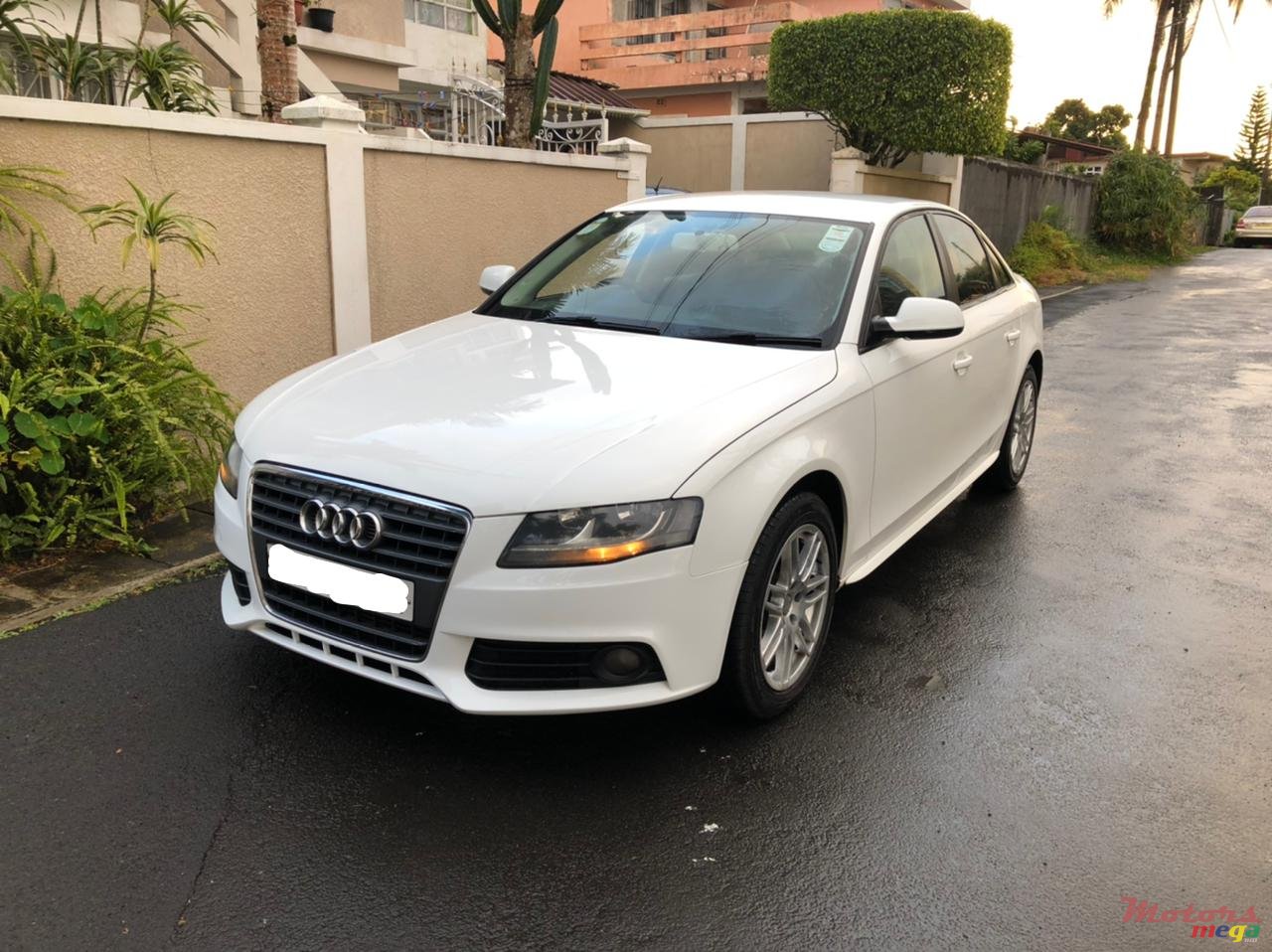 2011' Audi 4000 A4 Automatic photo #1