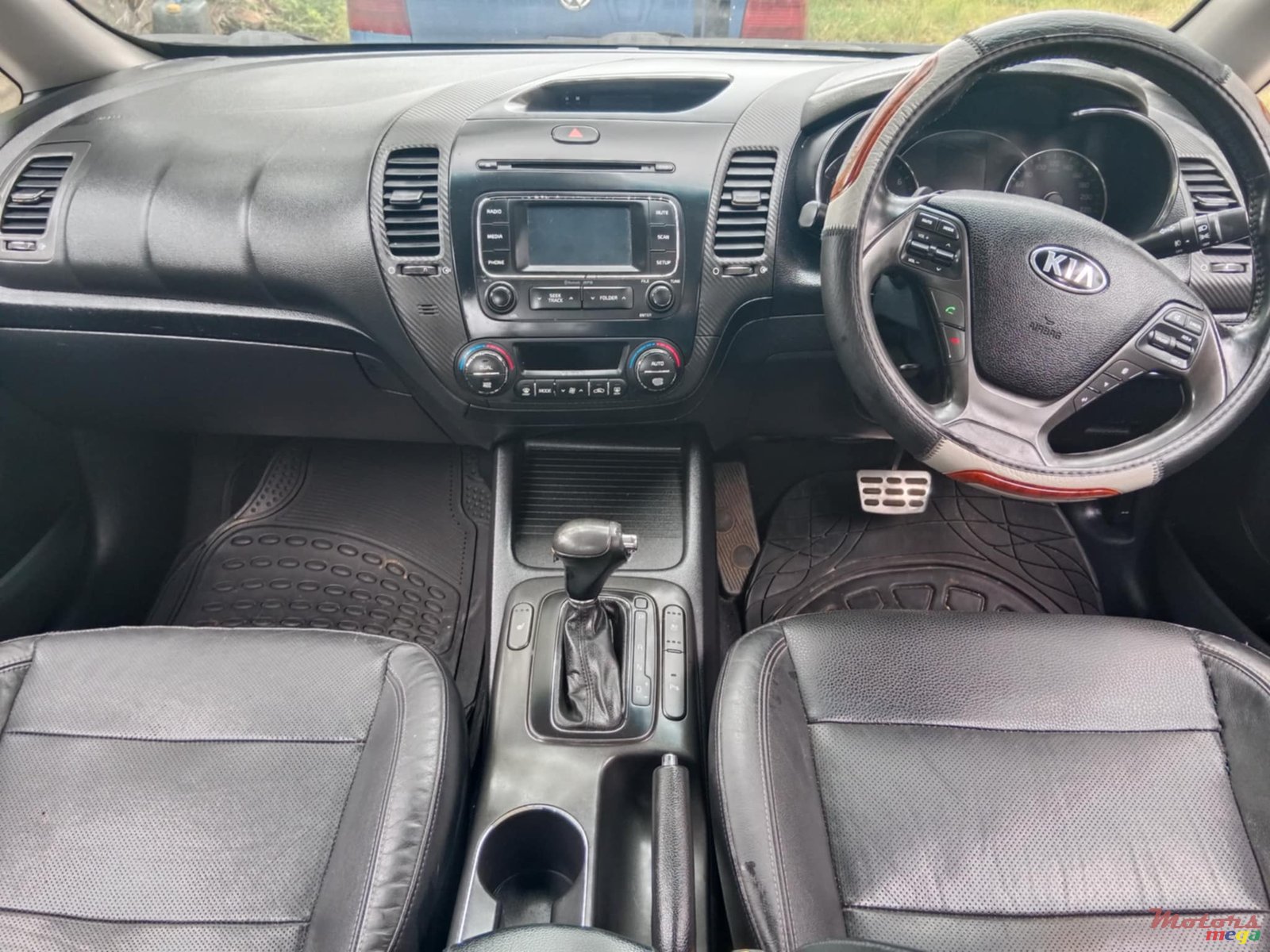 2014' Kia Cerato AUTOMATIC GEAR photo #4