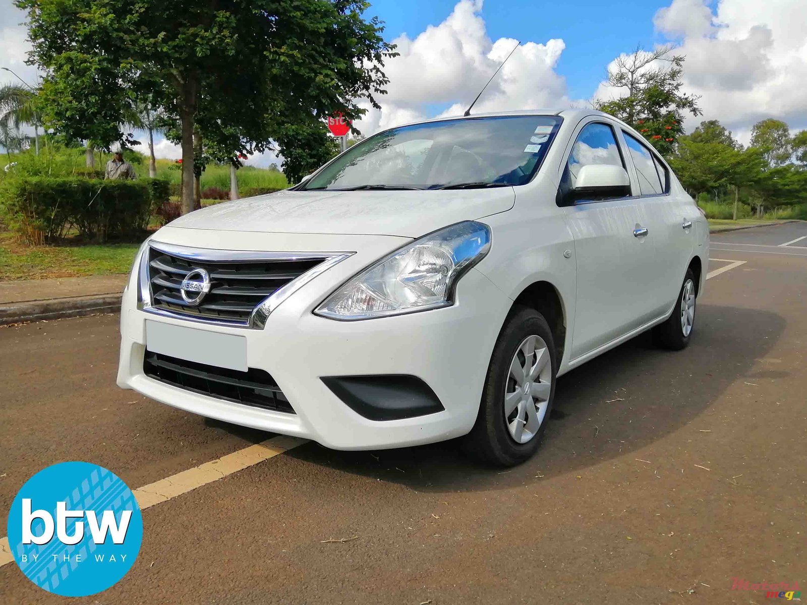 2016' Nissan Almera photo #2