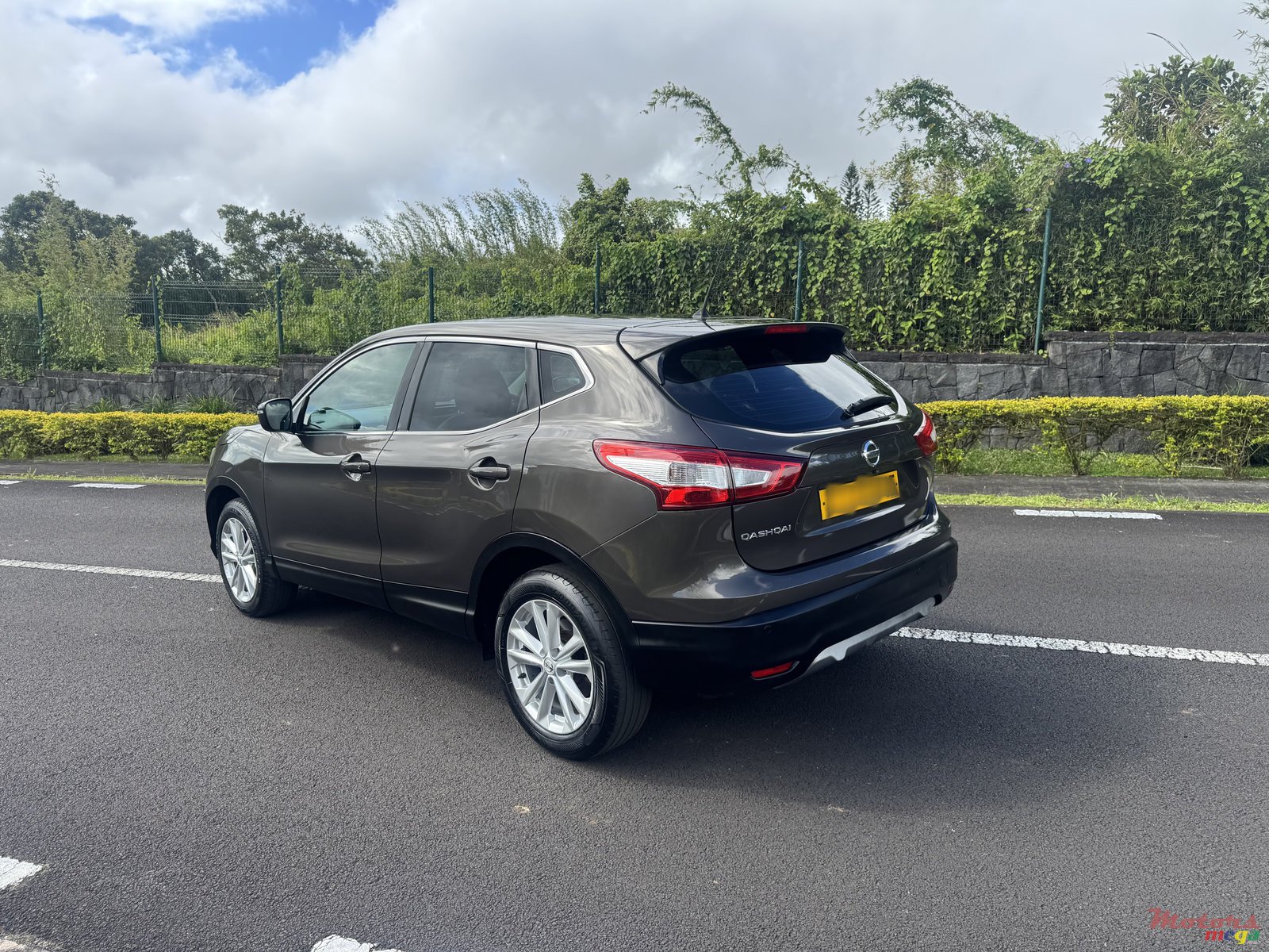 2015' Nissan Qashqai 1.2 Turbo photo #4