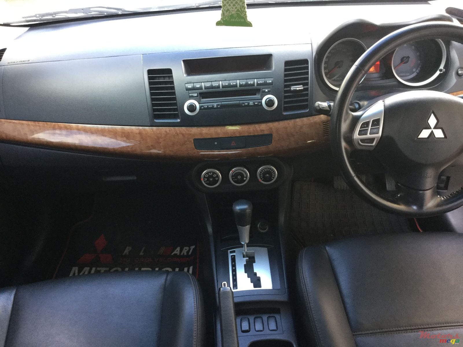 2009' Mitsubishi Lancer EX photo #7