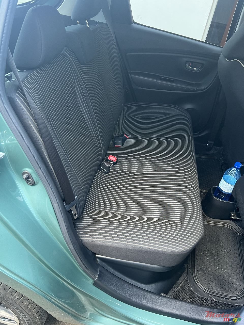 2017' Toyota Vitz photo #3