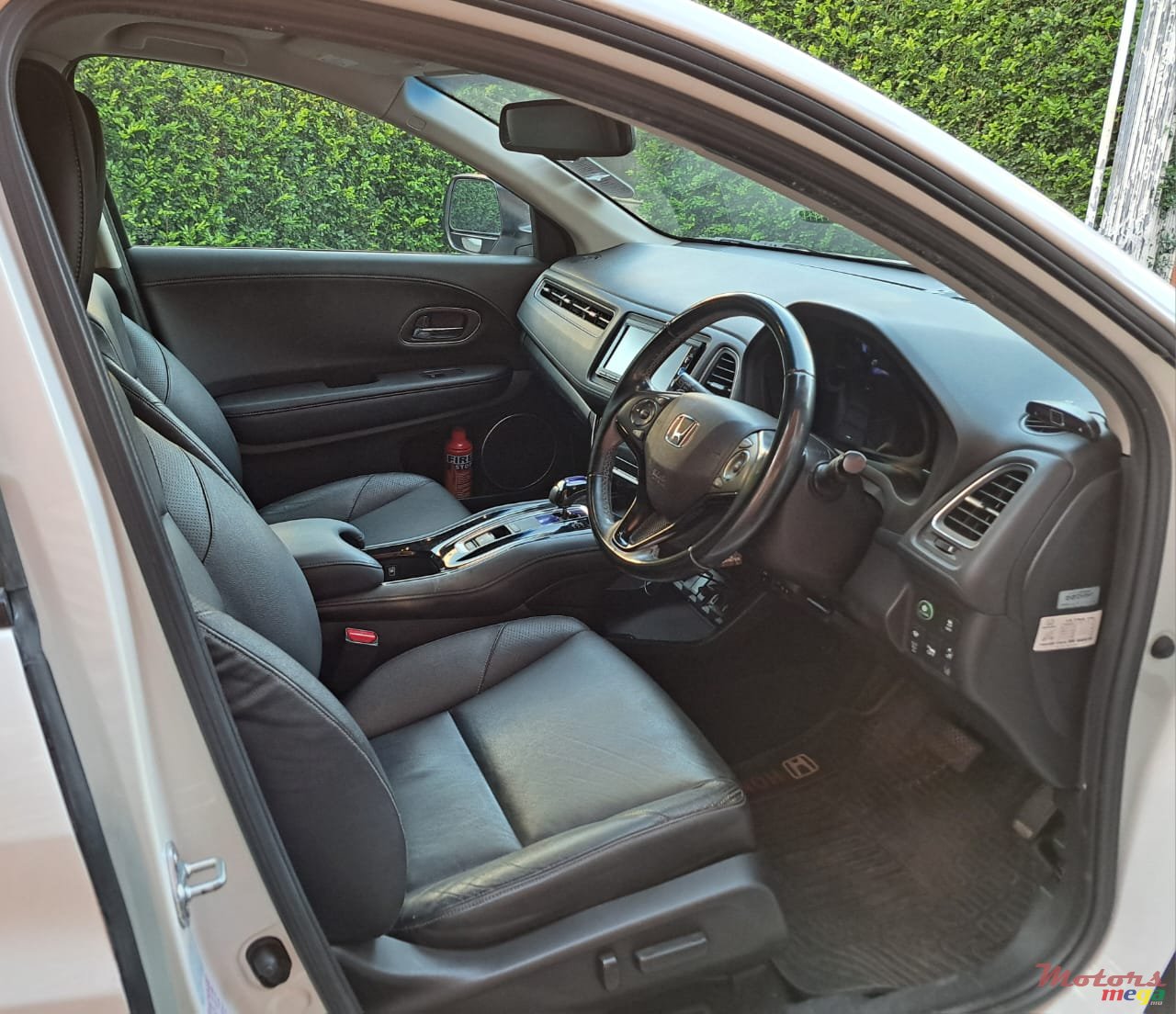 2016' Honda HR-V Vezel Z sensing photo #3