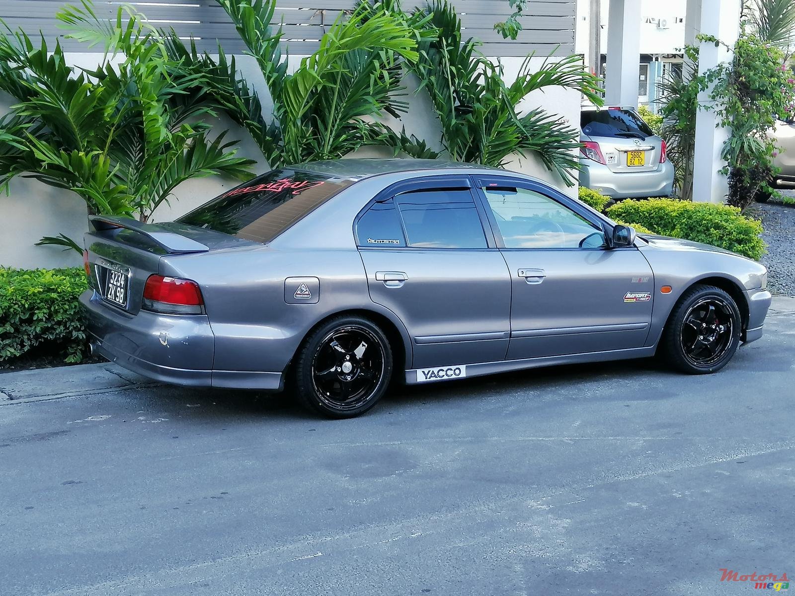 1998' Mitsubishi Galant photo #7