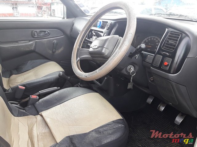 2000' Mitsubishi L 200 2*4 photo #7