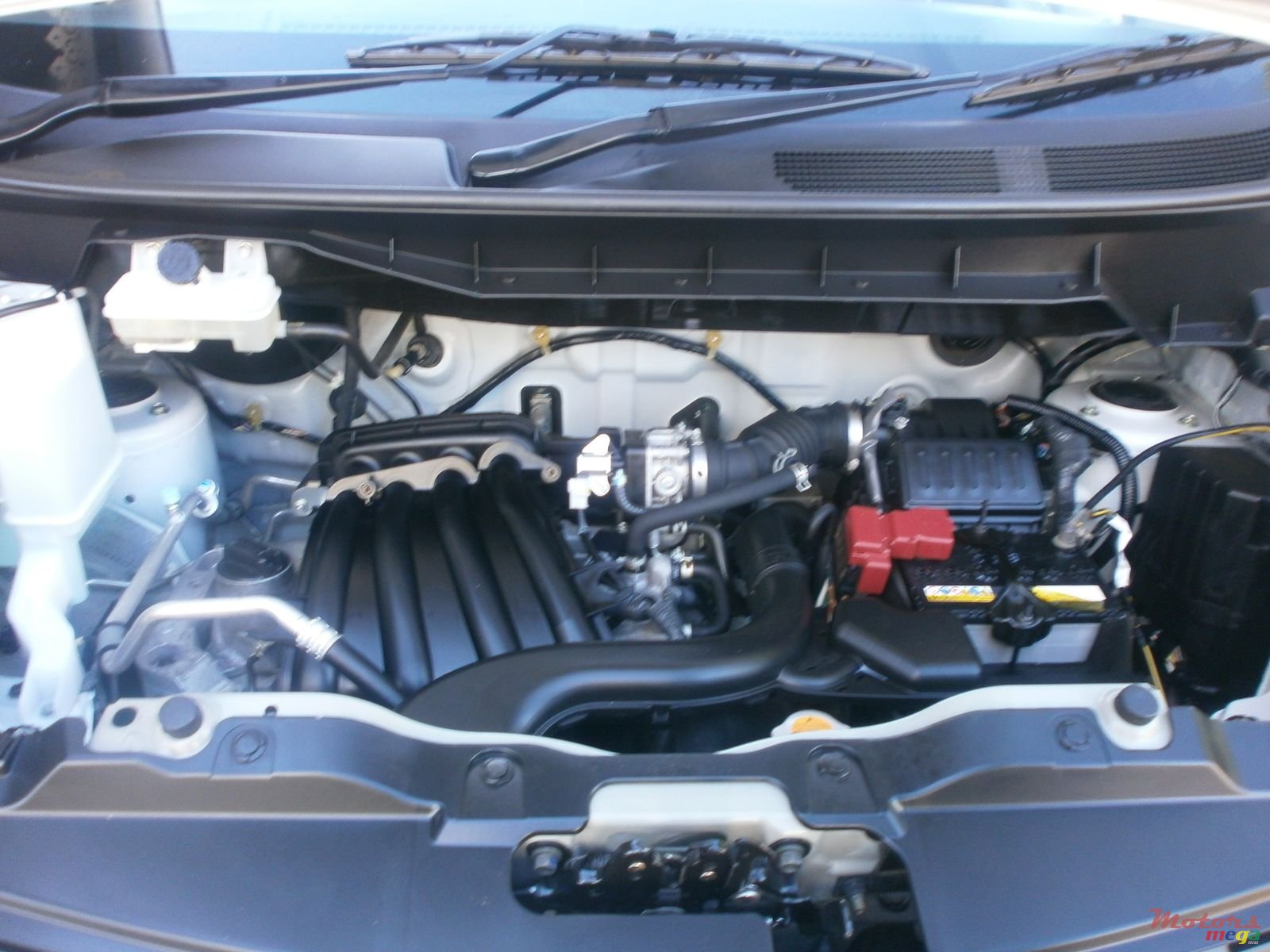 2017' Nissan Nv200 photo #2