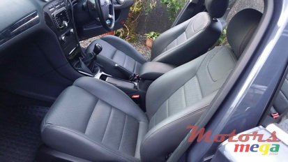 2011' Ford Mondeo Factory Default photo #1