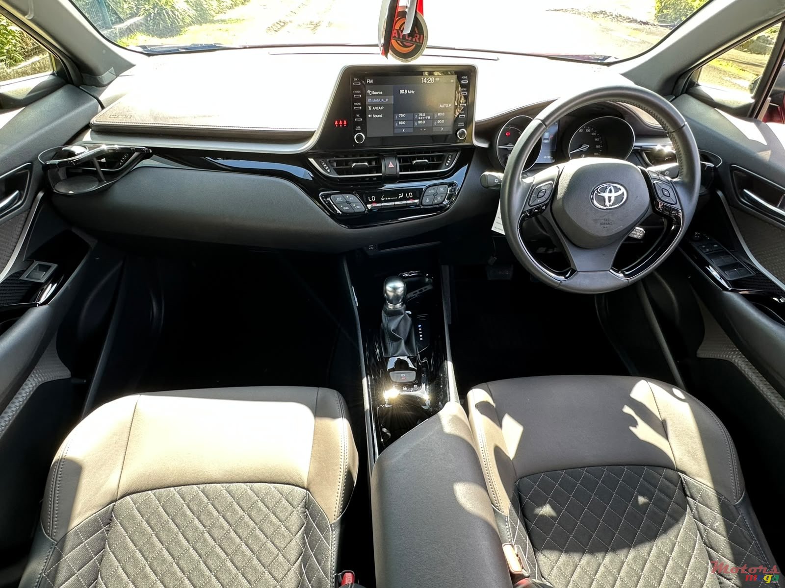 2021' Toyota CHR Nero Plus photo #5