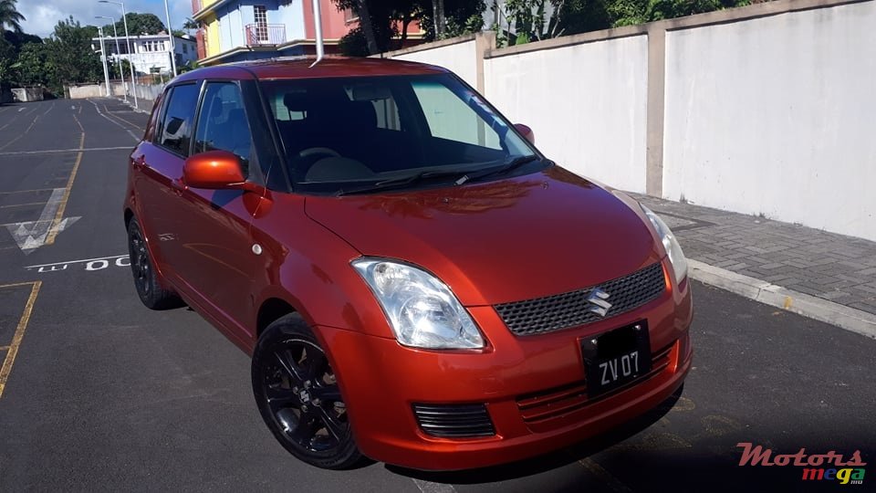 2007' Suzuki Swift photo #1