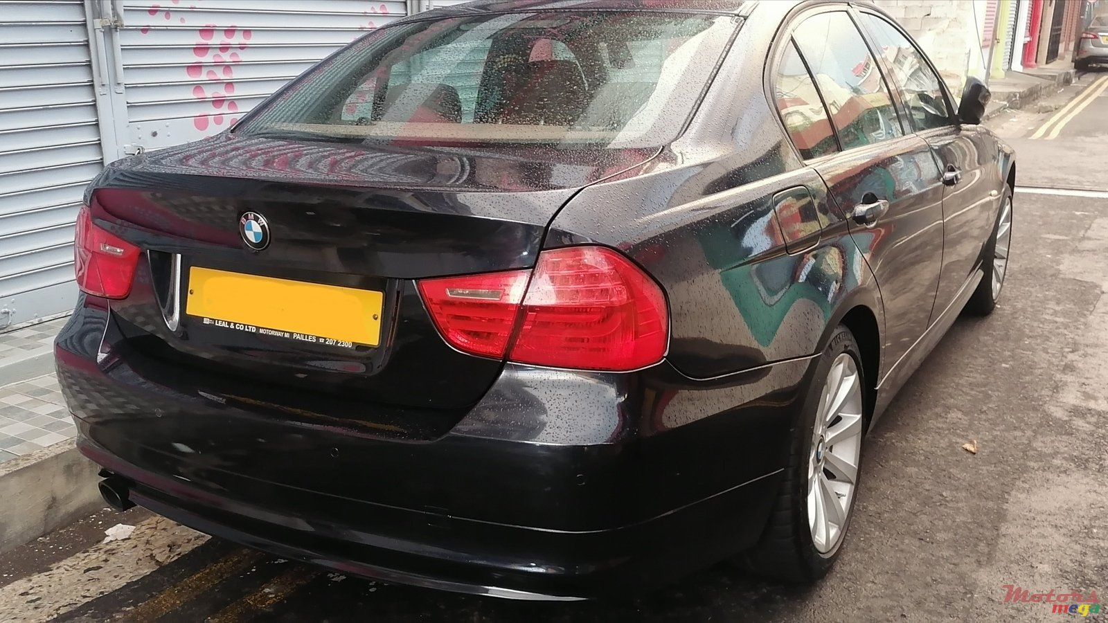 2009' BMW 3 Series photo #5