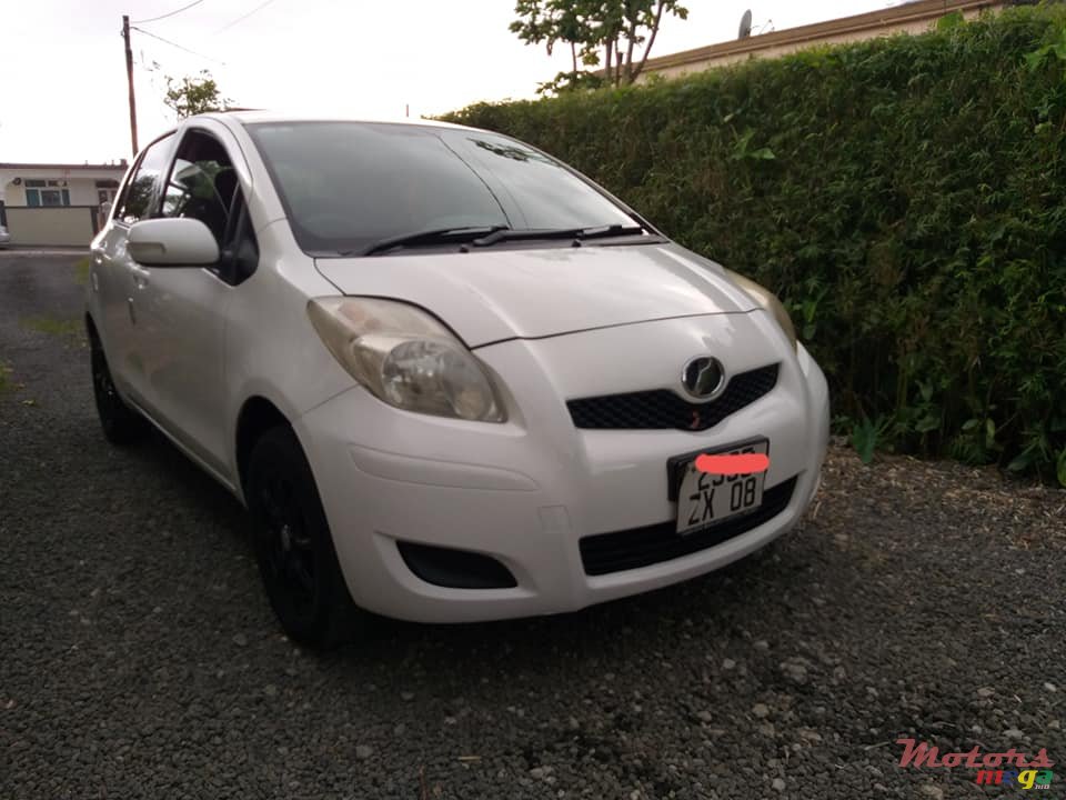2008' Toyota Vitz [1000cc AUTO ] photo #1