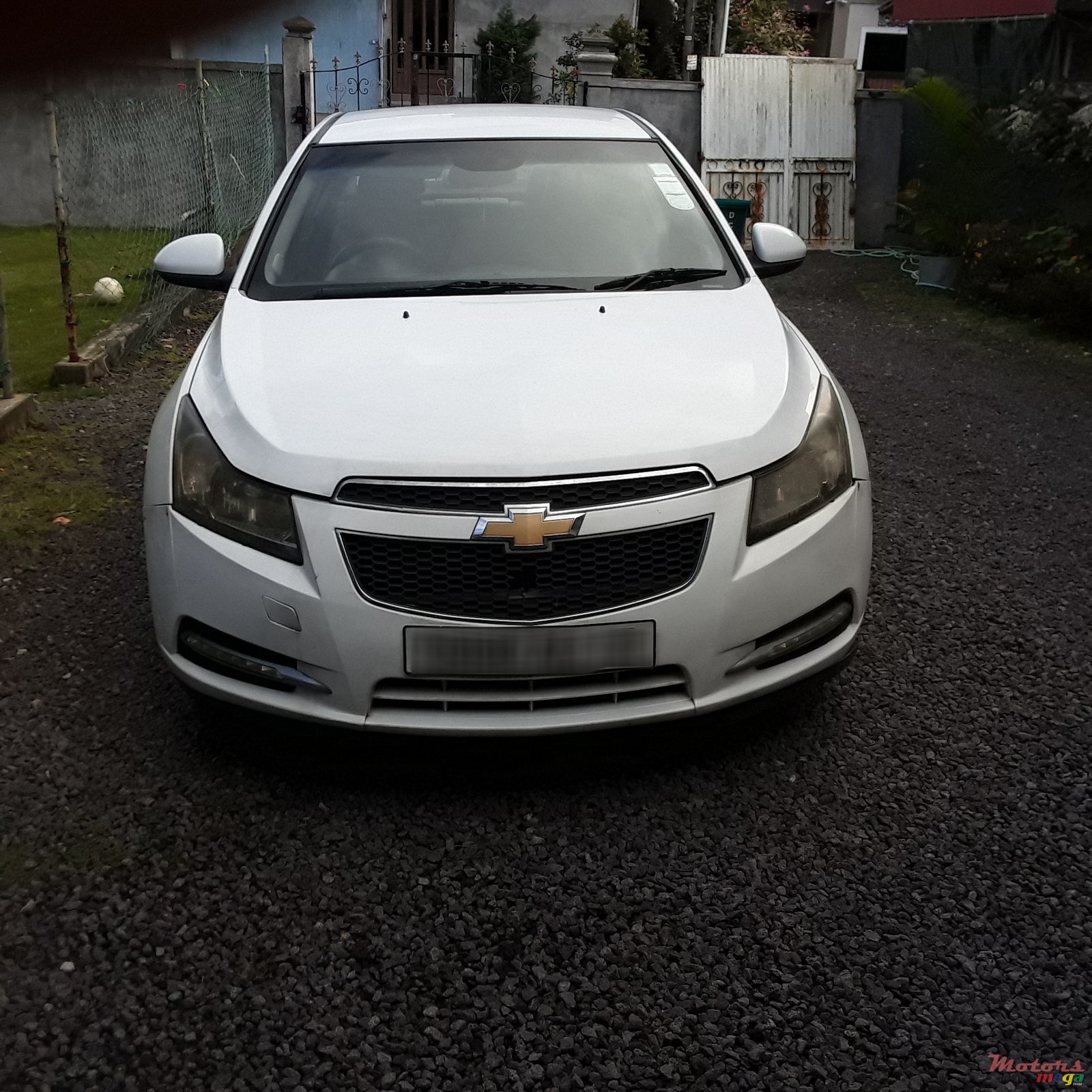 2013' Chevrolet Cruze photo #3