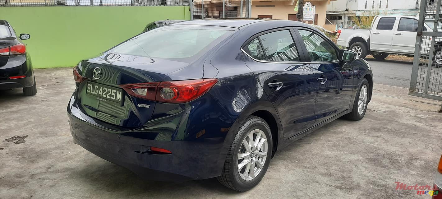 2016' Mazda 3 Skyactive Technology photo #4