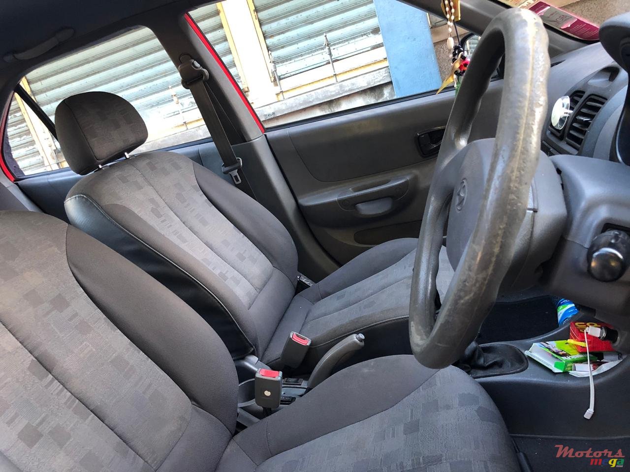 2005' Hyundai Accent photo #1